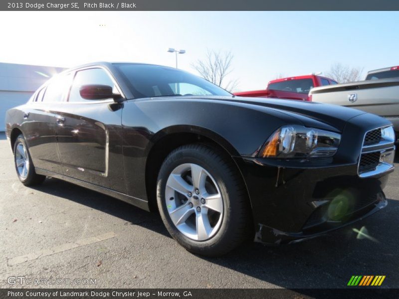 Pitch Black / Black 2013 Dodge Charger SE