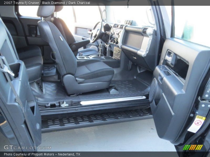 Black Diamond / Dark Charcoal 2007 Toyota FJ Cruiser