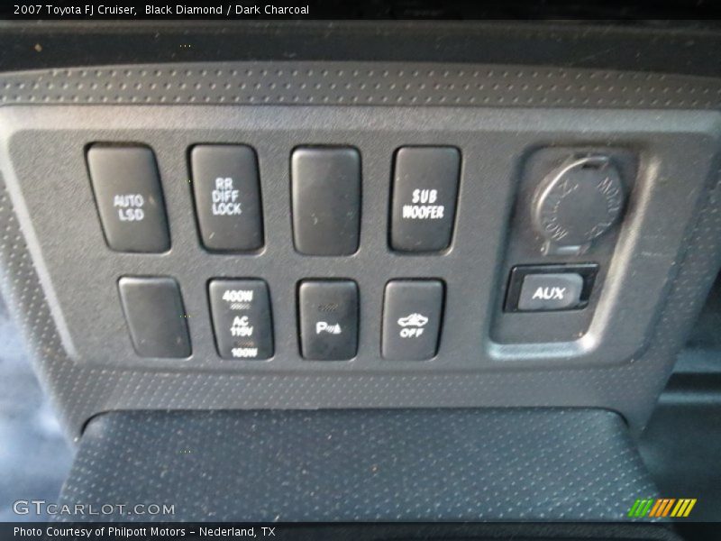 Black Diamond / Dark Charcoal 2007 Toyota FJ Cruiser
