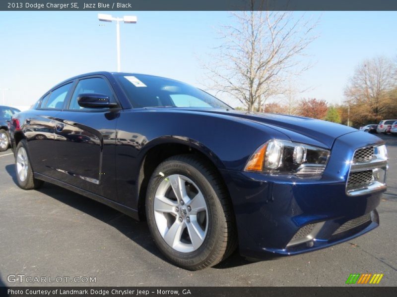Front 3/4 View of 2013 Charger SE