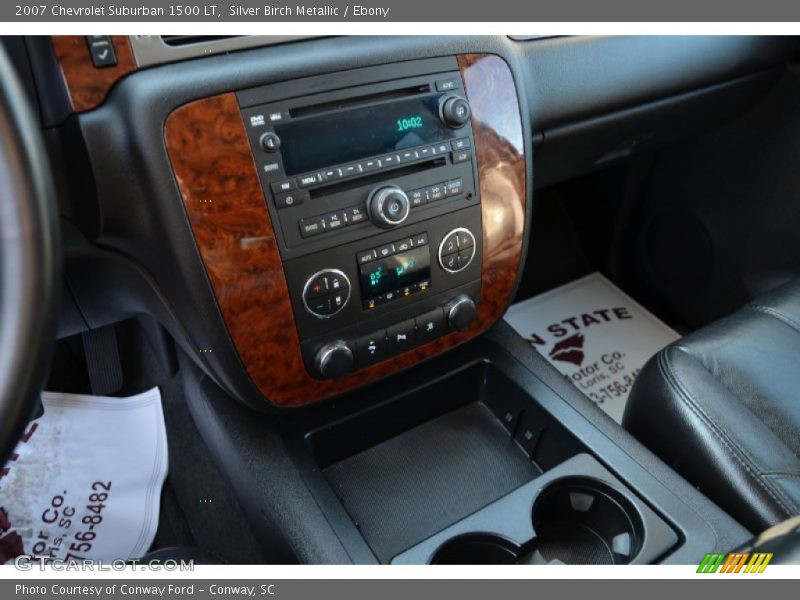Controls of 2007 Suburban 1500 LT