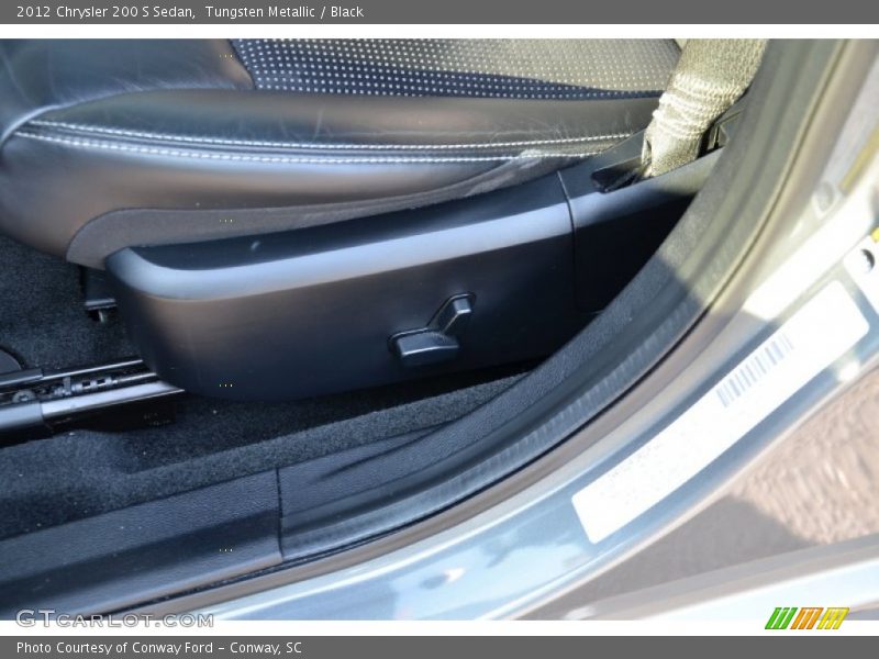 Tungsten Metallic / Black 2012 Chrysler 200 S Sedan