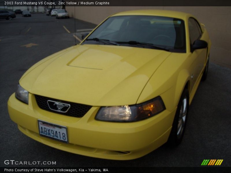 Zinc Yellow / Medium Graphite 2003 Ford Mustang V6 Coupe