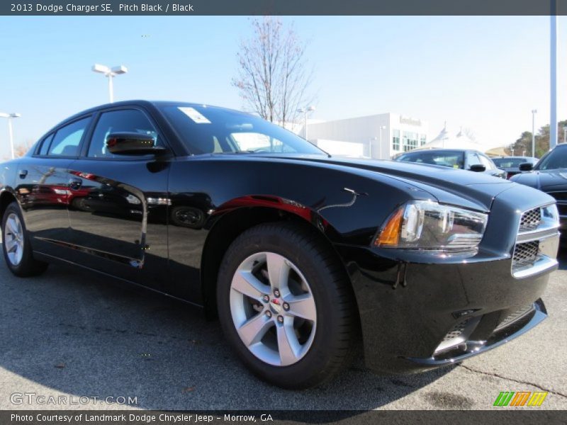 Pitch Black / Black 2013 Dodge Charger SE