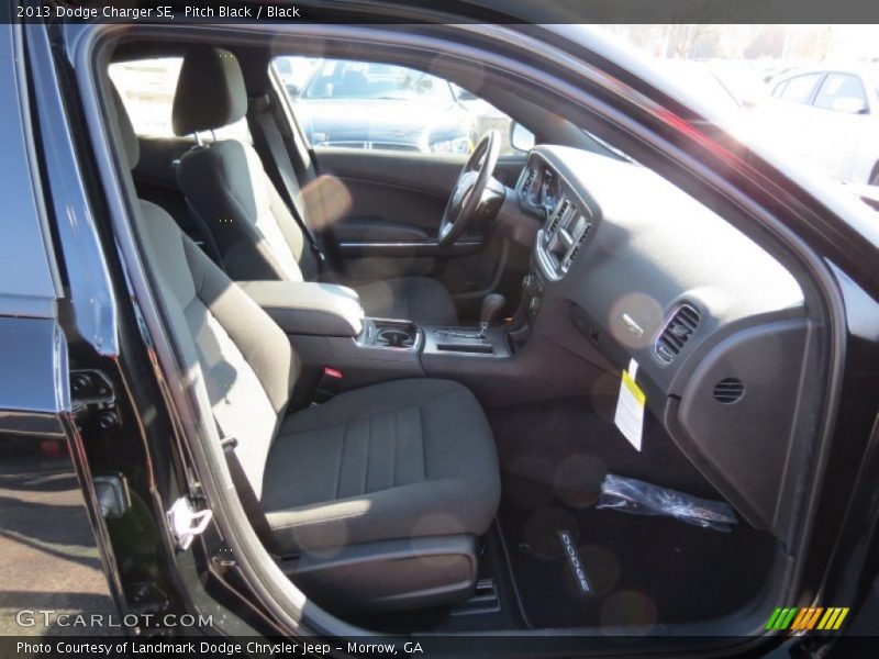 Pitch Black / Black 2013 Dodge Charger SE