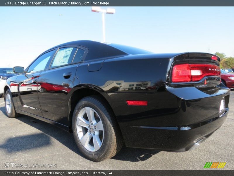 Pitch Black / Black/Light Frost Beige 2013 Dodge Charger SE