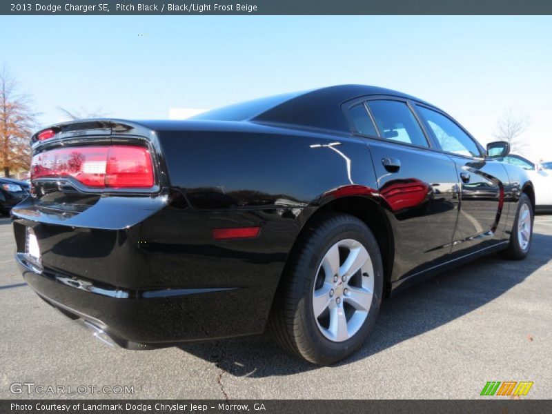 Pitch Black / Black/Light Frost Beige 2013 Dodge Charger SE