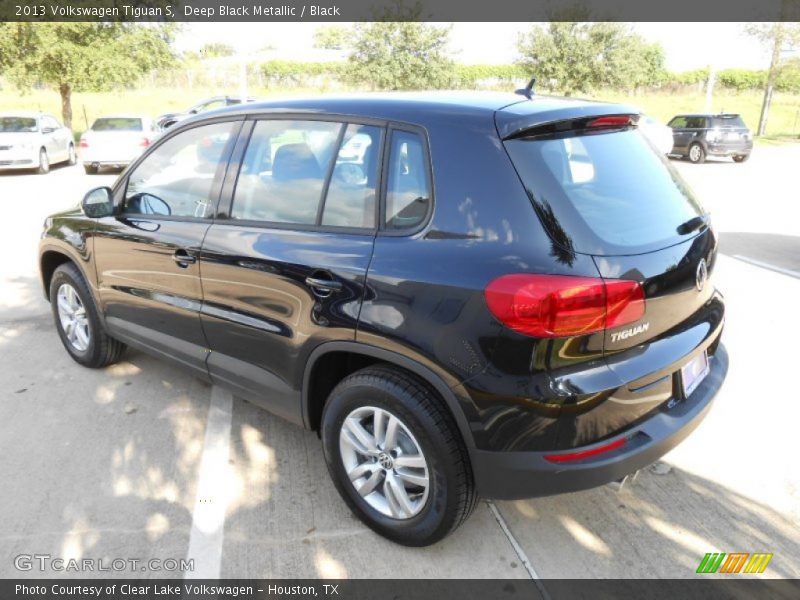 Deep Black Metallic / Black 2013 Volkswagen Tiguan S