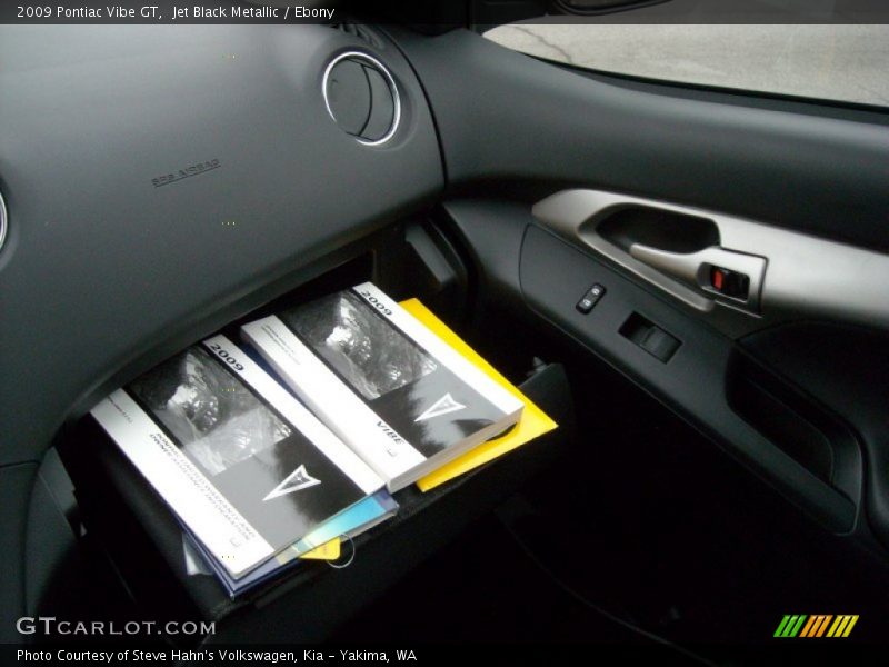 Jet Black Metallic / Ebony 2009 Pontiac Vibe GT
