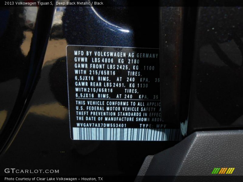 Deep Black Metallic / Black 2013 Volkswagen Tiguan S