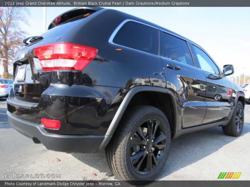 Brilliant Black Crystal Pearl / Dark Graystone/Medium Graystone 2013 Jeep Grand Cherokee Altitude