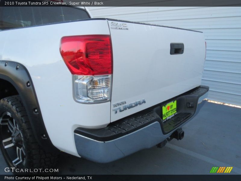Super White / Black 2010 Toyota Tundra SR5 CrewMax