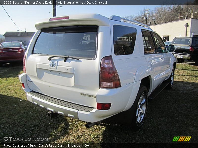 Natural White / Dark Charcoal 2005 Toyota 4Runner Sport Edition 4x4