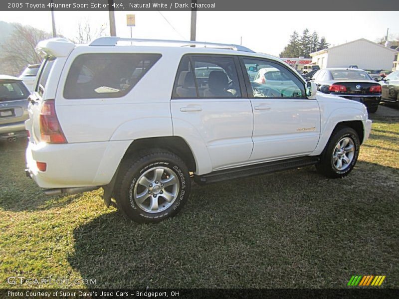 Natural White / Dark Charcoal 2005 Toyota 4Runner Sport Edition 4x4
