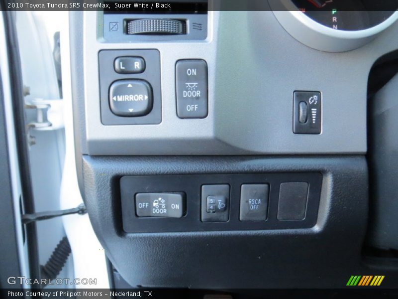 Super White / Black 2010 Toyota Tundra SR5 CrewMax