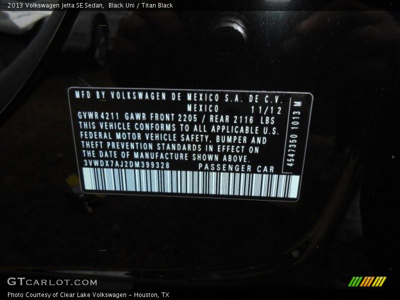 Black Uni / Titan Black 2013 Volkswagen Jetta SE Sedan