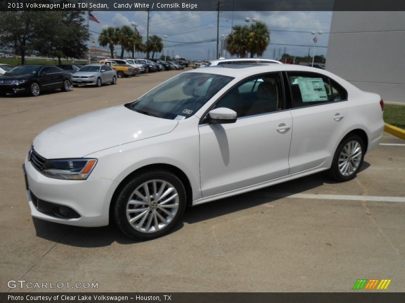 Candy White / Cornsilk Beige 2013 Volkswagen Jetta TDI Sedan