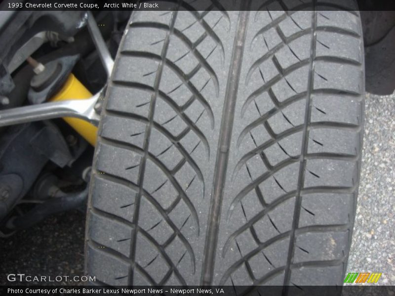 Arctic White / Black 1993 Chevrolet Corvette Coupe