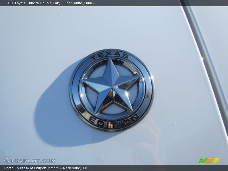 Super White / Black 2013 Toyota Tundra Double Cab
