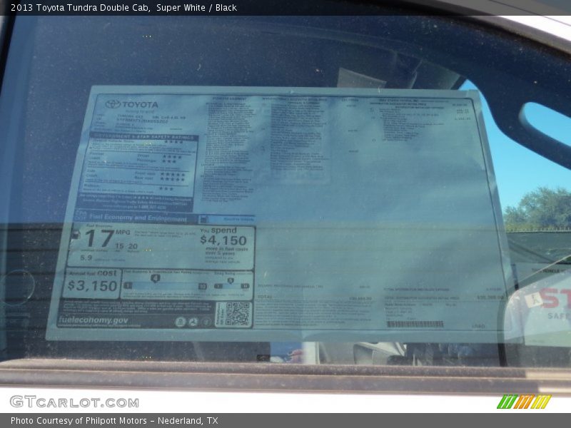 Super White / Black 2013 Toyota Tundra Double Cab