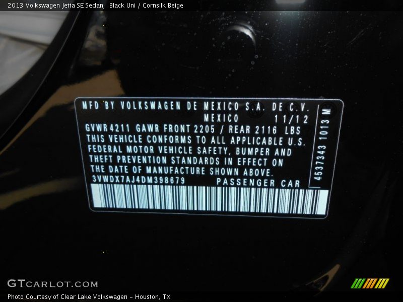 Black Uni / Cornsilk Beige 2013 Volkswagen Jetta SE Sedan