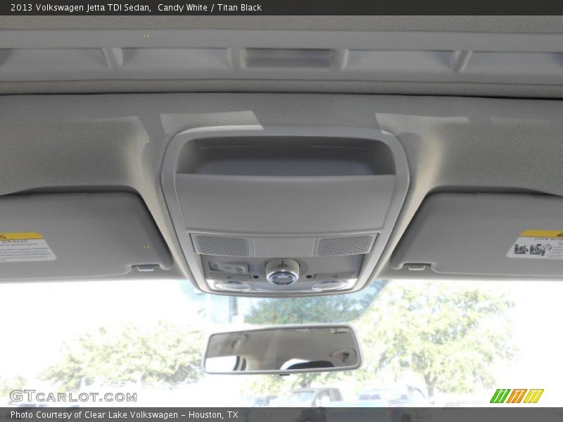 Candy White / Titan Black 2013 Volkswagen Jetta TDI Sedan