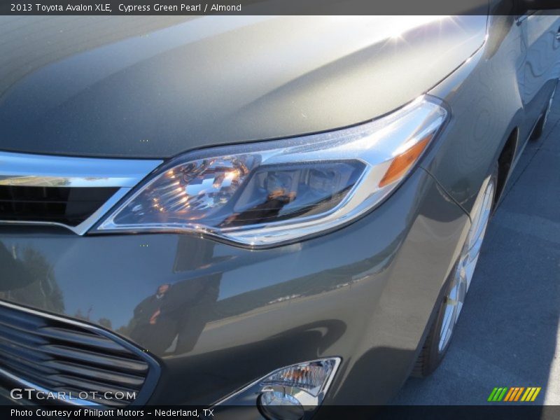 Cypress Green Pearl / Almond 2013 Toyota Avalon XLE