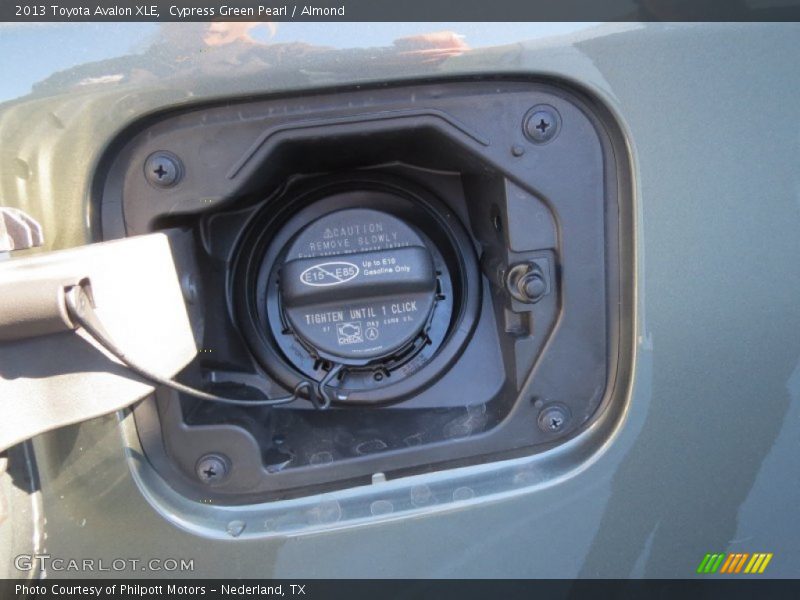 Cypress Green Pearl / Almond 2013 Toyota Avalon XLE