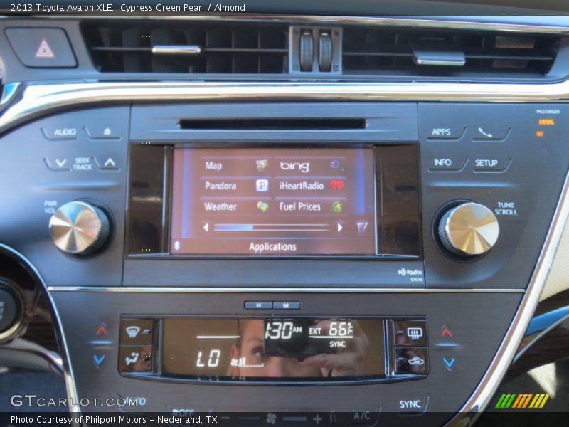 Cypress Green Pearl / Almond 2013 Toyota Avalon XLE