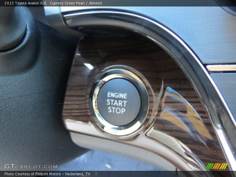 Cypress Green Pearl / Almond 2013 Toyota Avalon XLE