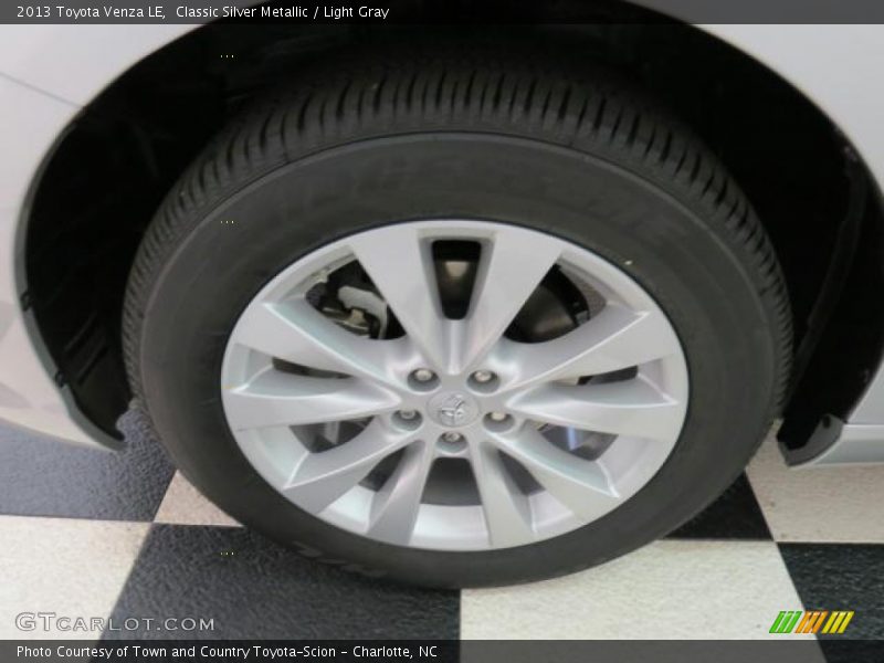 Classic Silver Metallic / Light Gray 2013 Toyota Venza LE