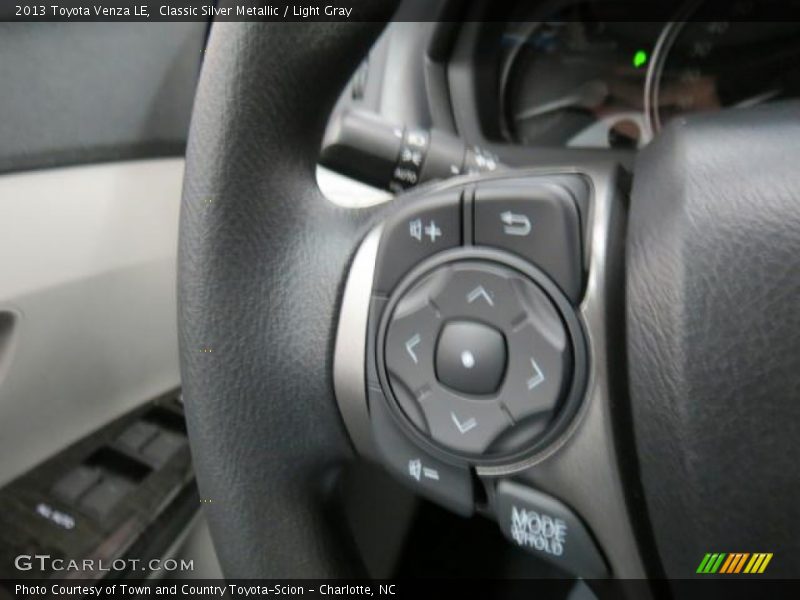 Classic Silver Metallic / Light Gray 2013 Toyota Venza LE