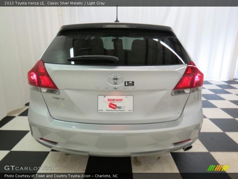 Classic Silver Metallic / Light Gray 2013 Toyota Venza LE