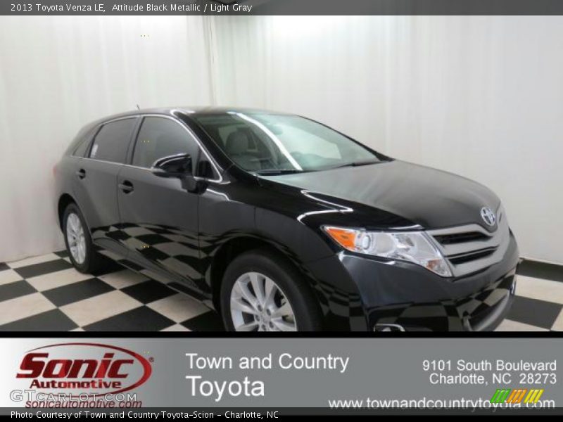 Attitude Black Metallic / Light Gray 2013 Toyota Venza LE