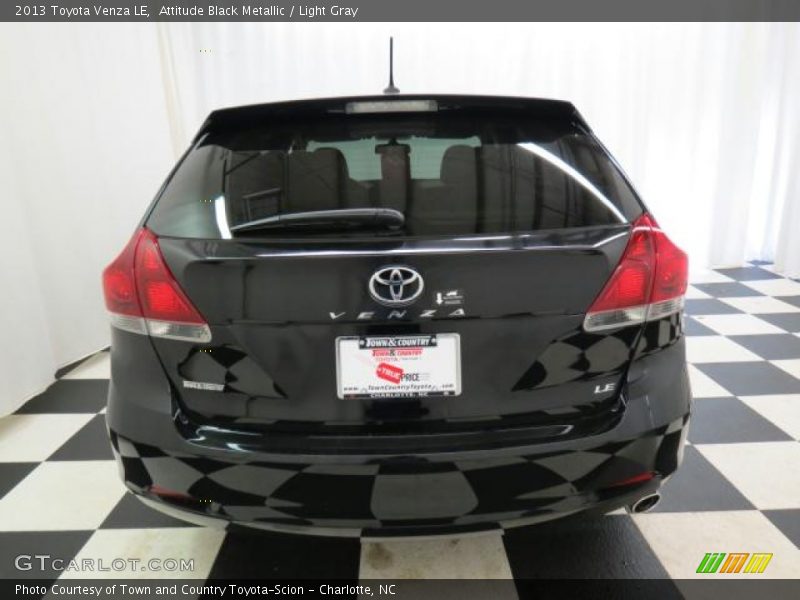 Attitude Black Metallic / Light Gray 2013 Toyota Venza LE