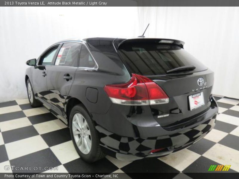 Attitude Black Metallic / Light Gray 2013 Toyota Venza LE