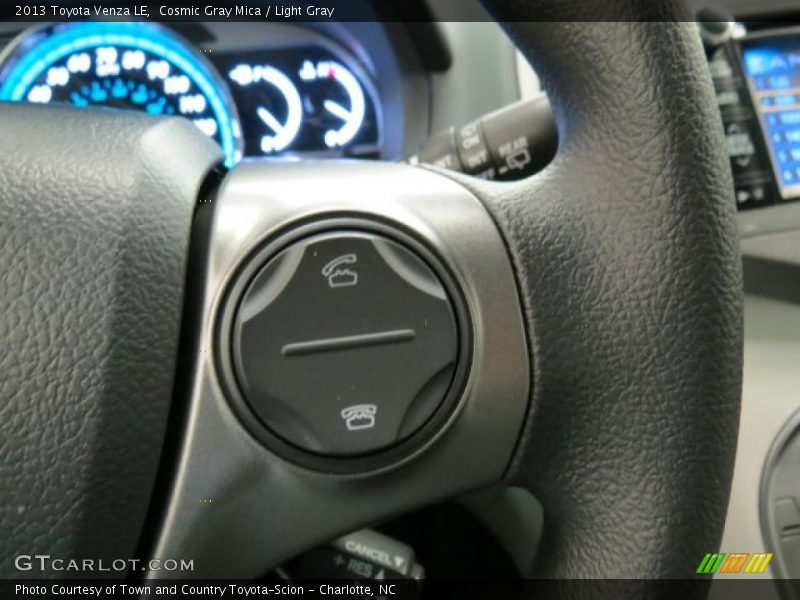 Controls of 2013 Venza LE