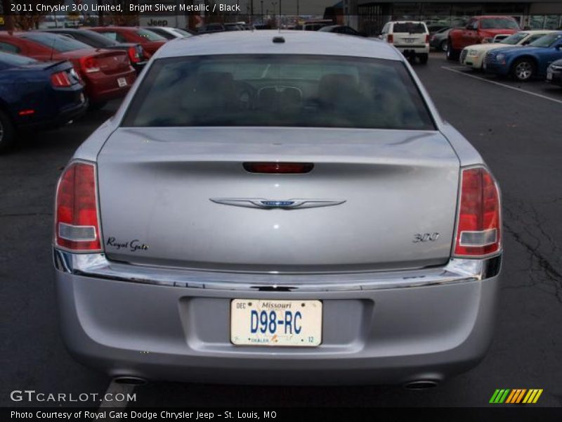 Bright Silver Metallic / Black 2011 Chrysler 300 Limited