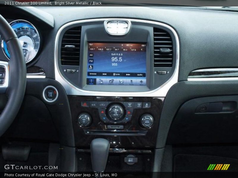 Bright Silver Metallic / Black 2011 Chrysler 300 Limited