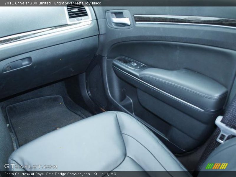 Bright Silver Metallic / Black 2011 Chrysler 300 Limited