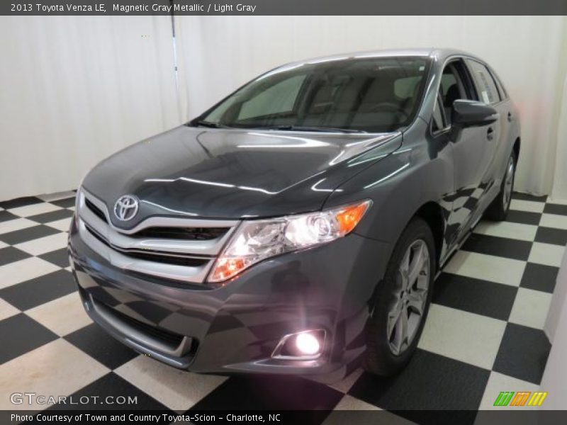 Magnetic Gray Metallic / Light Gray 2013 Toyota Venza LE