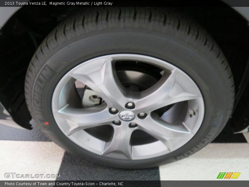 Magnetic Gray Metallic / Light Gray 2013 Toyota Venza LE