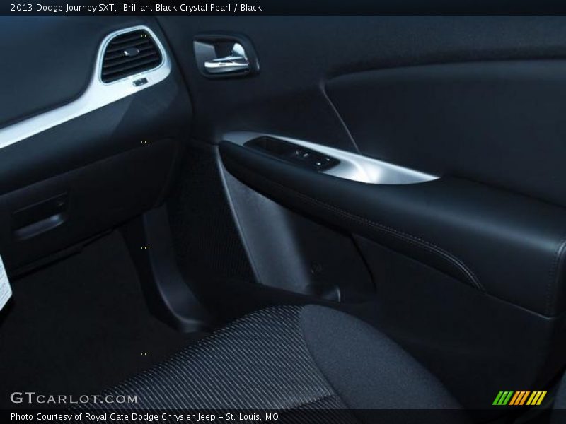Brilliant Black Crystal Pearl / Black 2013 Dodge Journey SXT