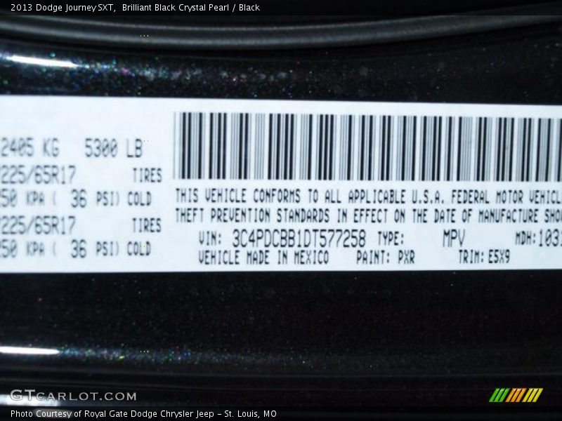 Brilliant Black Crystal Pearl / Black 2013 Dodge Journey SXT