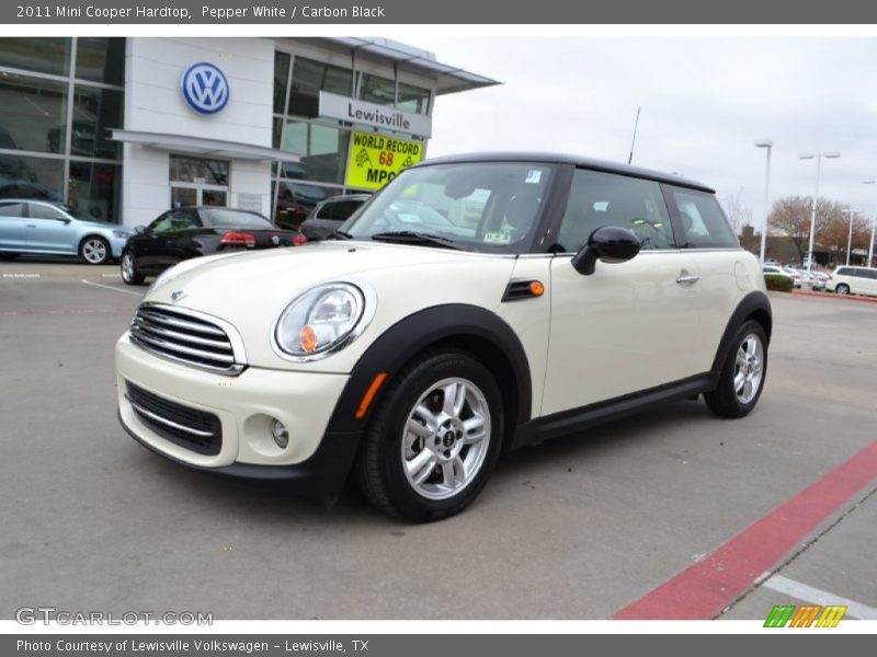 Pepper White / Carbon Black 2011 Mini Cooper Hardtop