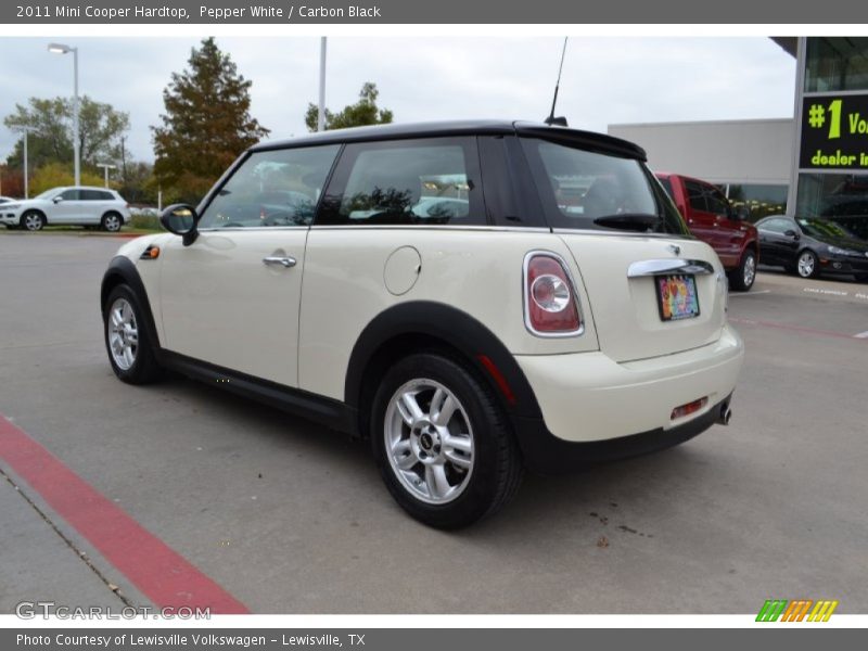 Pepper White / Carbon Black 2011 Mini Cooper Hardtop