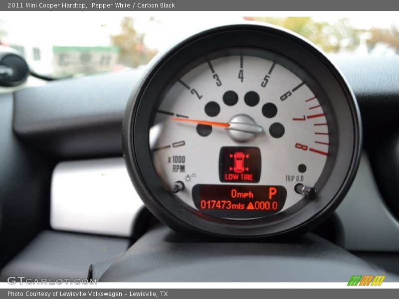 Pepper White / Carbon Black 2011 Mini Cooper Hardtop