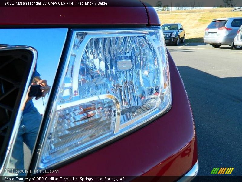 Red Brick / Beige 2011 Nissan Frontier SV Crew Cab 4x4