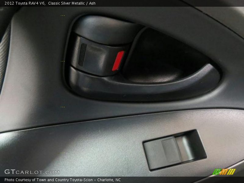 Classic Silver Metallic / Ash 2012 Toyota RAV4 V6