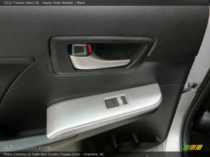 Classic Silver Metallic / Black 2012 Toyota Camry SE